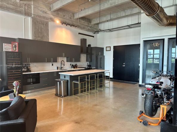 1749 NE Miami Ct 405, Miami FL 33132