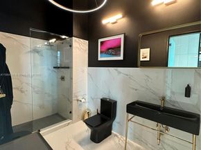 1749 NE Miami Ct 405, Miami FL 33132