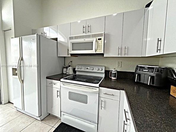 1988 SE 12th St, Homestead FL 33035