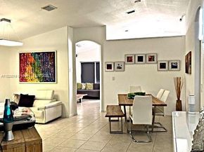 1988 SE 12th St, Homestead FL 33035