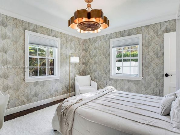 1161 Sunset Dr, Coral Gables FL 33143