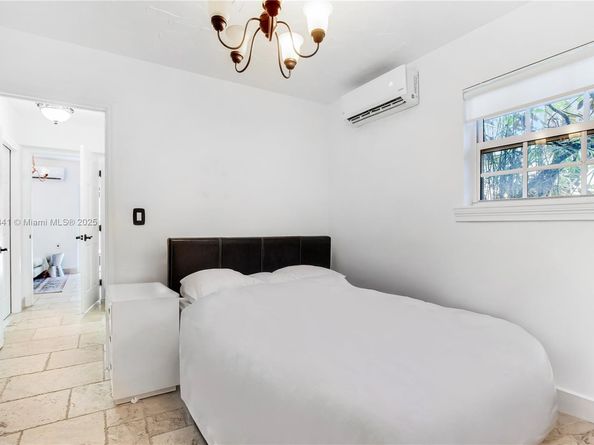1161 Sunset Dr, Coral Gables FL 33143