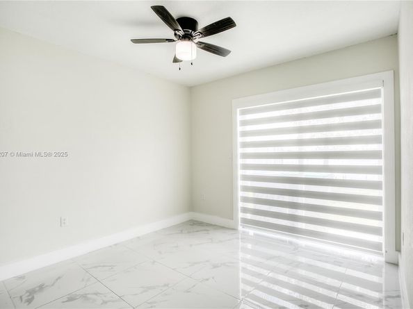 3060 NW 203rd Ter, Miami Gardens FL 33056