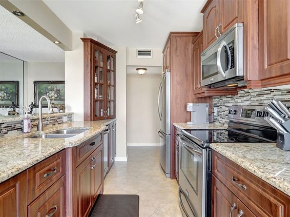 322 Buchanan St 907, Hollywood FL 33019