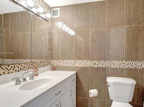 322 Buchanan St 907, Hollywood FL 33019