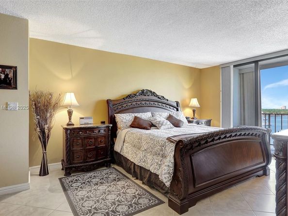 322 Buchanan St 907, Hollywood FL 33019