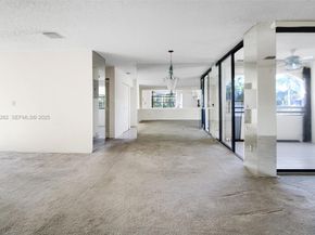 3553 Magellan Cir 3171, Aventura FL 33180