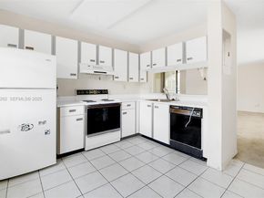 3553 Magellan Cir 3171, Aventura FL 33180