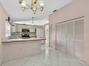 1306 NW 125th Ter, Sunrise FL 33323