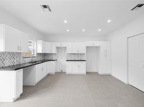 529 NW 56th St, Miami FL 33127