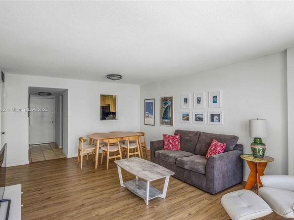 1228 West Ave 906, Miami Beach FL 33139