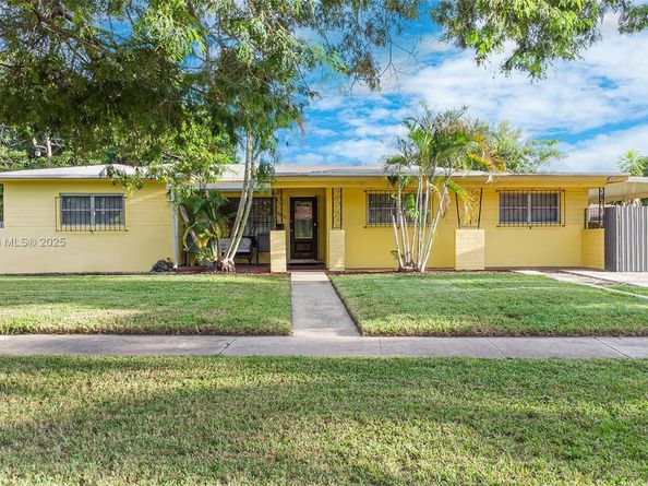 1220 NW 88th St, Miami FL 33147