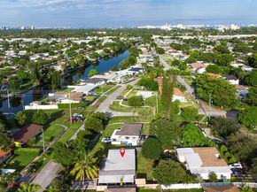 1220 NW 88th St, Miami FL 33147