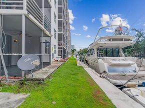 3660 NE 166th St 114, North Miami Beach FL 33160