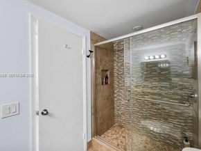 3850 Washington St 910, Hollywood FL 33021