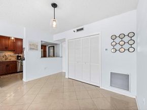 3850 Washington St 910, Hollywood FL 33021