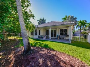 1868 Harbor View Cir, Weston FL 33327