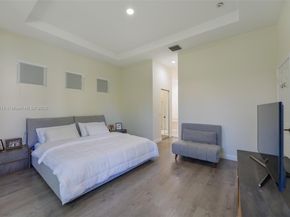 1868 Harbor View Cir, Weston FL 33327