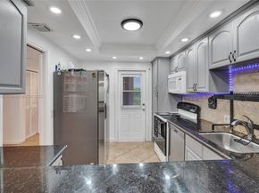 3150 N Palm Aire Dr 501, Pompano Beach FL 33069