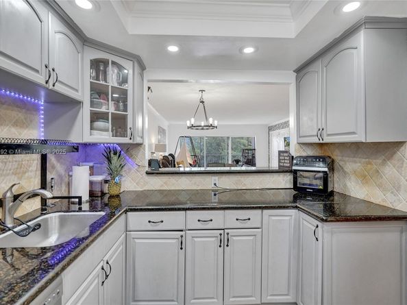 3150 N Palm Aire Dr 501, Pompano Beach FL 33069