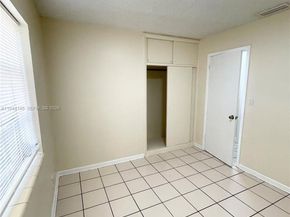 6614 SW 20th St, Miramar FL 33023