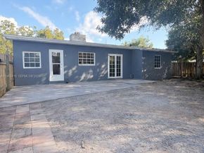 5724 Mckinley St, Hollywood FL 33021