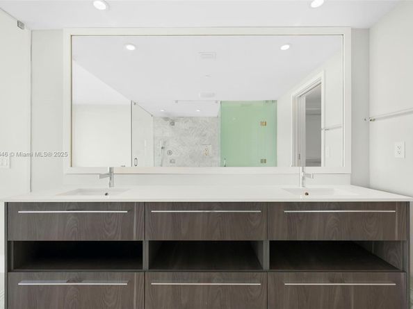 3131 NE 7th Ave 3402, Miami FL 33137