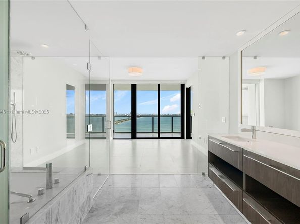 3131 NE 7th Ave 3402, Miami FL 33137