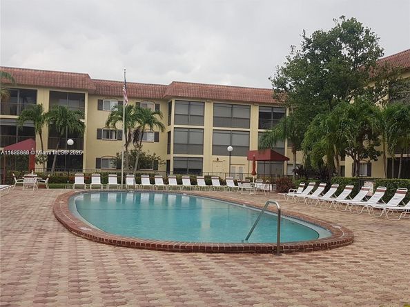257 S Cypress Rd 438, Pompano Beach FL 33060