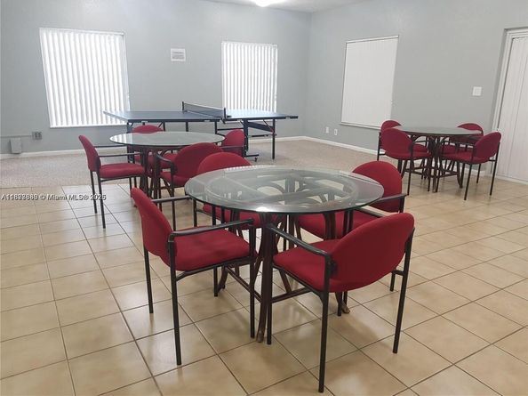 257 S Cypress Rd 438, Pompano Beach FL 33060