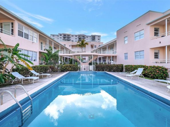 6881 Bay Dr 7, Miami Beach FL 33141