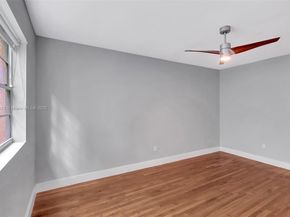 6881 Bay Dr 7, Miami Beach FL 33141