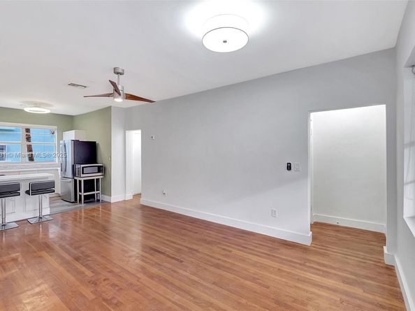 6881 Bay Dr 7, Miami Beach FL 33141