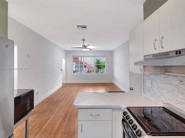6881 Bay Dr 7, Miami Beach FL 33141
