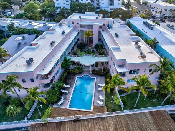 6881 Bay Dr 7, Miami Beach FL 33141