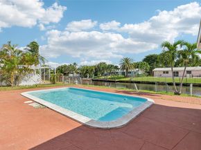 1700 SW 5th Ave, Pompano Beach FL 33060
