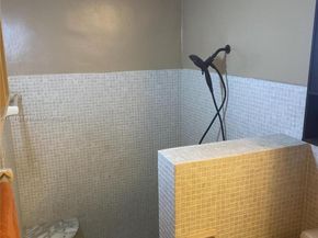 4802 Bayberry Ln, Tamarac FL 33319