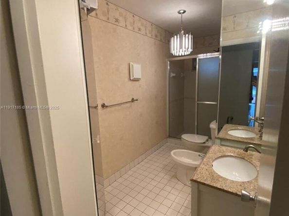 4802 Bayberry Ln, Tamarac FL 33319