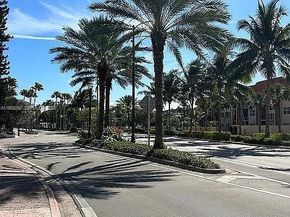 4010 Galt Ocean Dr 207, Fort Lauderdale FL 33308