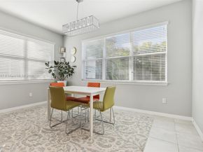 1402 Myrtle Oak Ter, Hollywood FL 33021