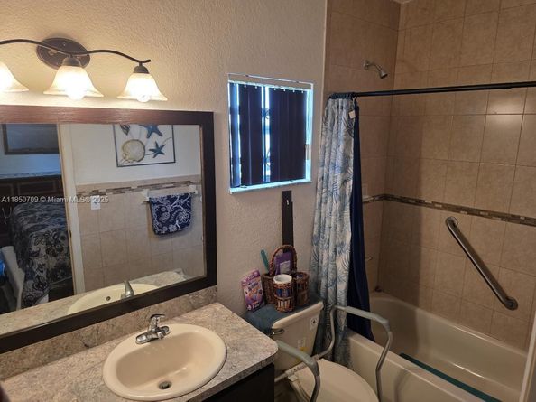 6040 NW 30th Ave, Miami FL 33142