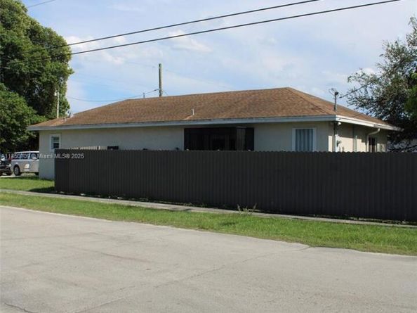 6040 NW 30th Ave, Miami FL 33142