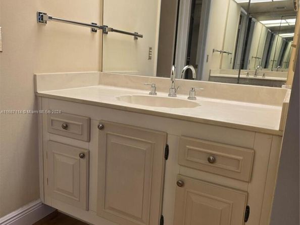 2703 Nassau Bnd C2, Coconut Creek FL 33066