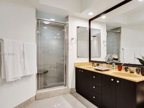 20281 E Country Club Dr 809, Aventura FL 33180