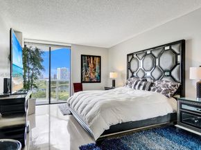 20281 E Country Club Dr 809, Aventura FL 33180