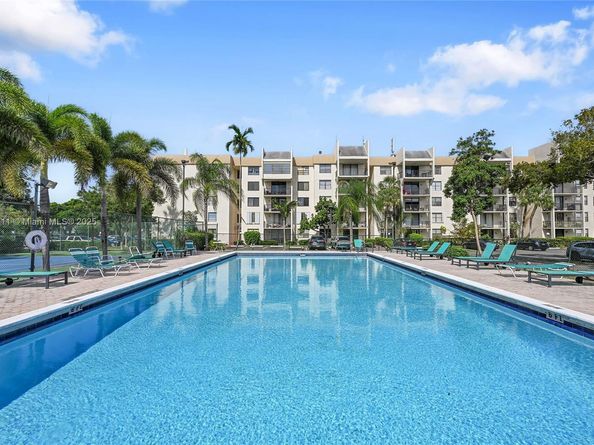 6190 Woodlands Blvd 302, Tamarac FL 33319