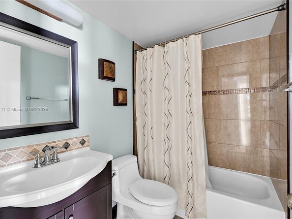 6190 Woodlands Blvd 302, Tamarac FL 33319