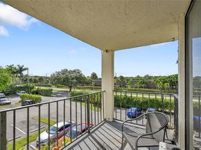 6190 Woodlands Blvd 302, Tamarac FL 33319