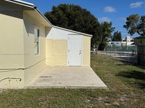 314 Anderson Rd, Lantana FL 33462