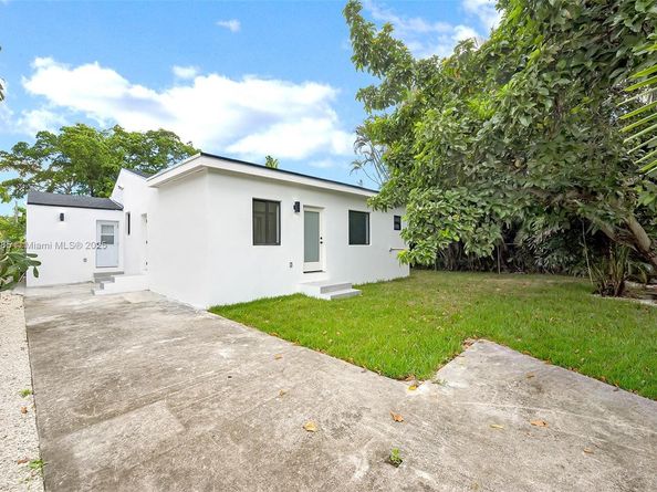1854 SW 17th St, Miami FL 33145